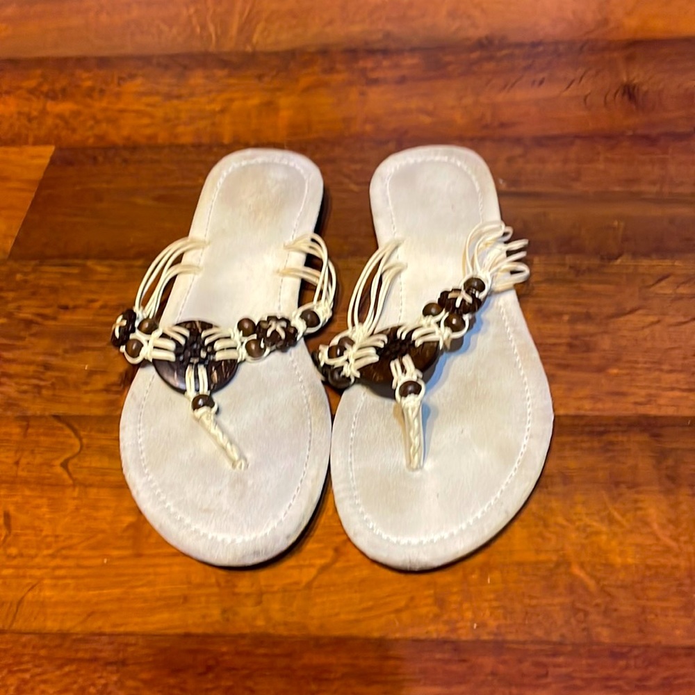 Wood beaded flipflops